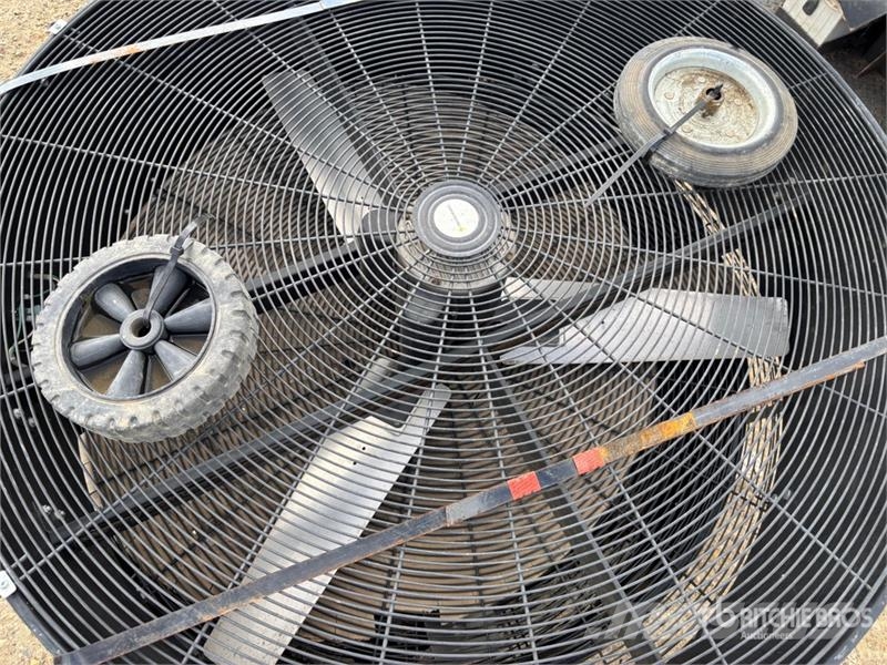 Quantity of (2) Fan Ďalšie komponenty