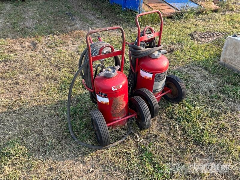 Quantity of (2) Fire Extinguisher Ďalšie komponenty