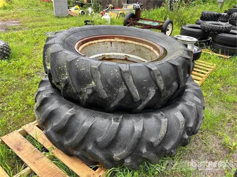 Quantity of (2) Firestone Tires Opony, koła i felgi