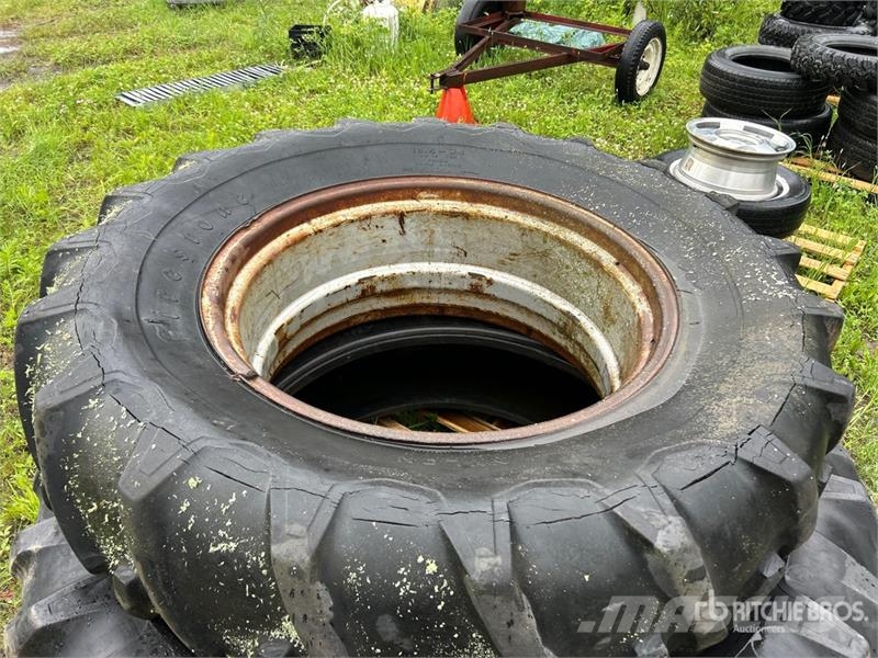 Quantity of (2) Firestone Tires Opony, koła i felgi