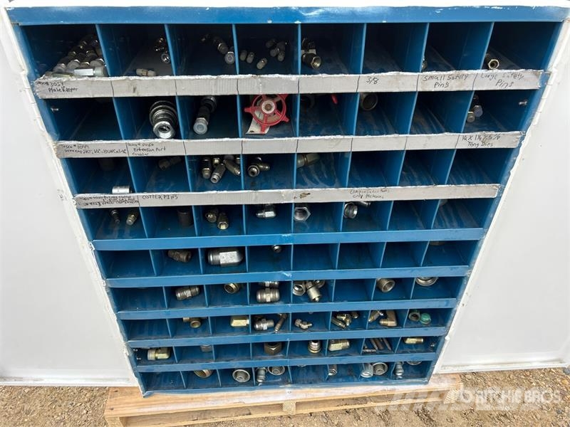  Quantity of (2) Flammable Liquid Cabinet and Hydra Construction - Autres