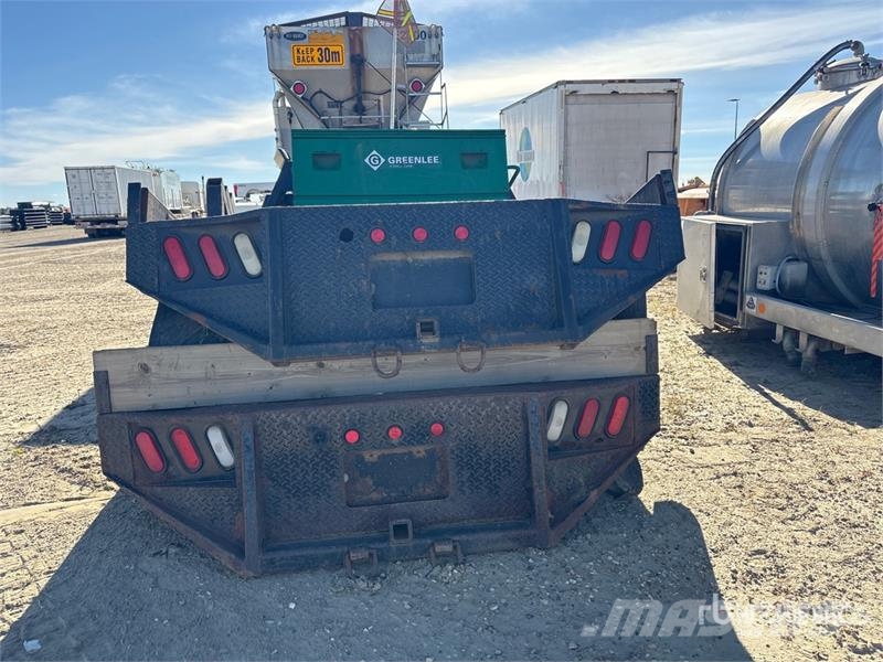 Quantity of (2) Flatbed Decks Transport – ostalo