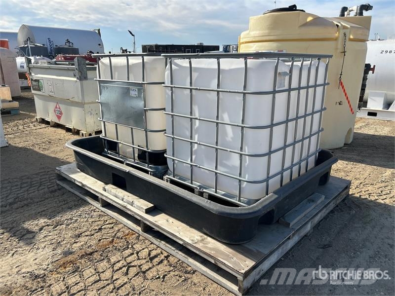 Quantity of (2) Fuel Oil Tote Spill Containment Ta Kütusemahutid