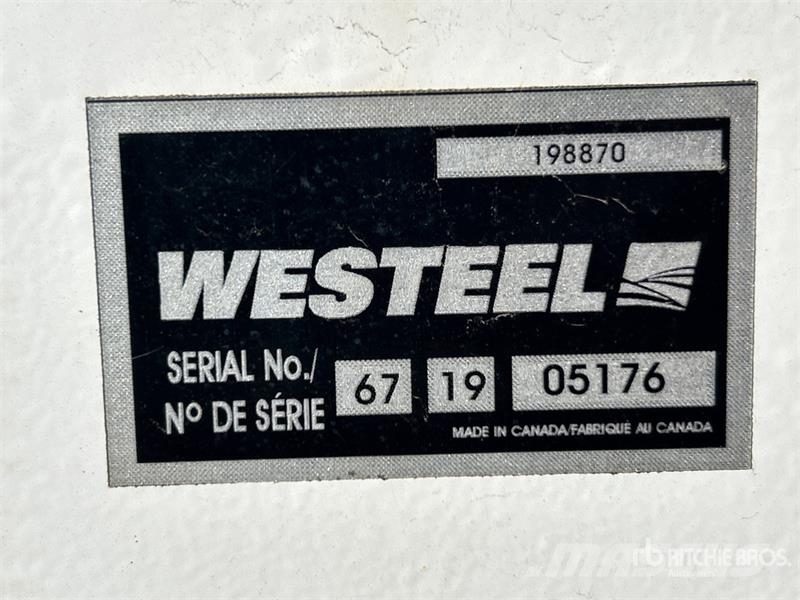  Quantity of (2) Fuel Tank Kraftstoff- und Zusatzstoffbehälter