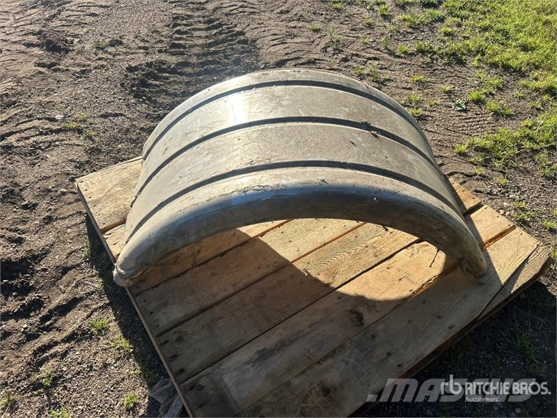 Quantity of (2) Galvanized Fender Drugi deli