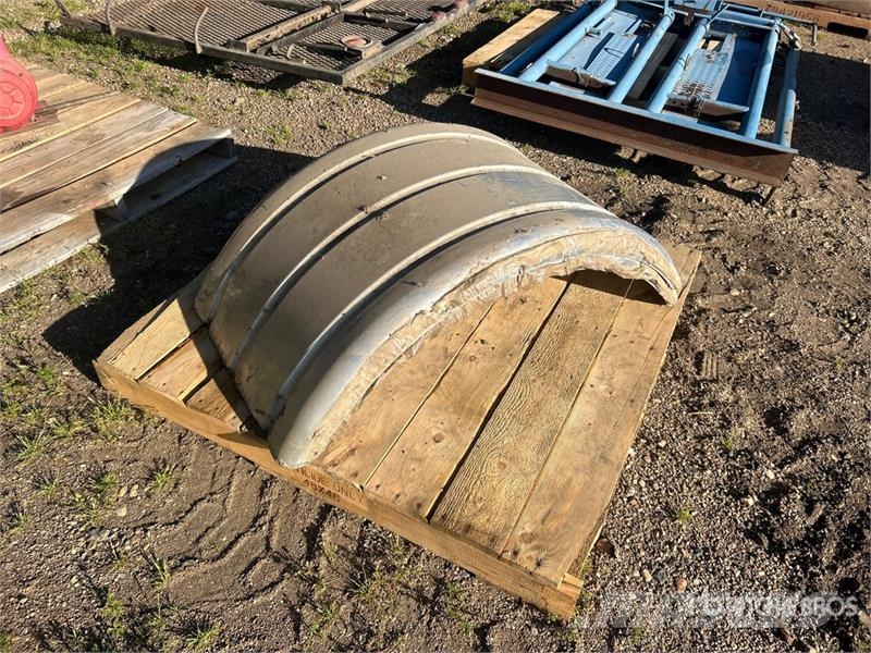 Quantity of (2) Galvanized Fender Drugi deli
