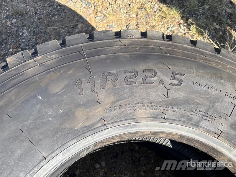  Quantity of (2) Gentire GA922 11R22.5 Tires (Unuse Шины и колёса
