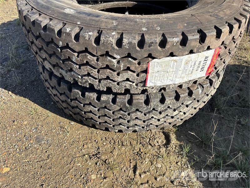  Quantity of (2) Golden Crown AZ126 11R22.5 Tires ( Шины и колёса
