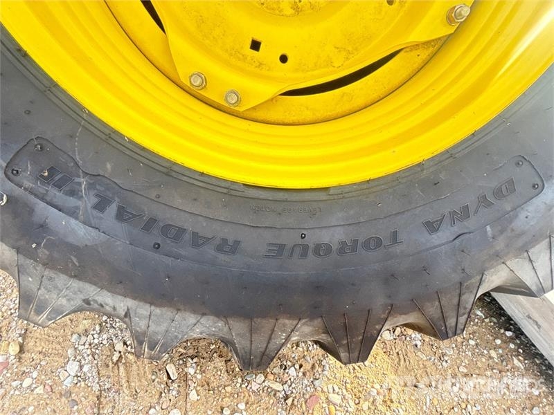  Quantity of (2) Good Year 18.4R30 Tires Gume, točkovi i felne