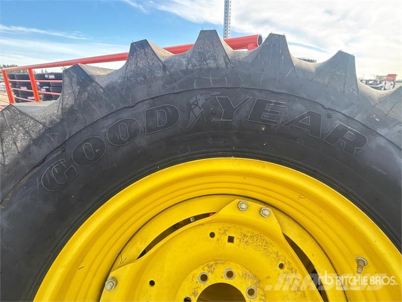 Quantity of (2) Good Year 18.4R30 Tires Gume, točkovi i felne