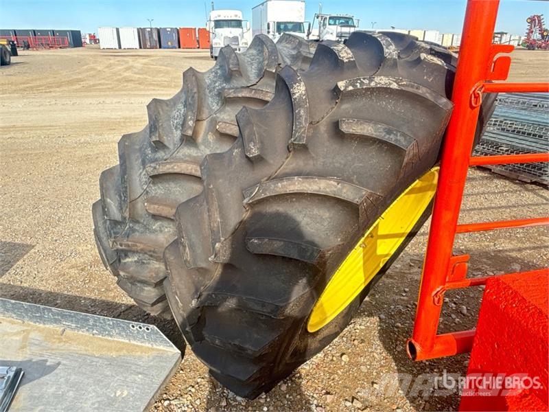 Quantity of (2) Good Year 18.4R30 Tires Gume, točkovi i felne