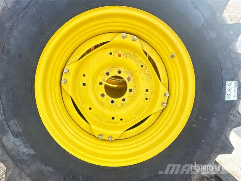  Quantity of (2) Good Year 18.4R30 Tires Gume, točkovi i felne
