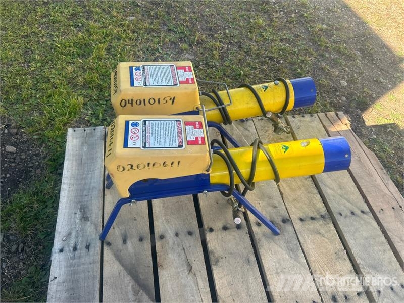 Quantity of (2) Goose Cannons Drugi deli
