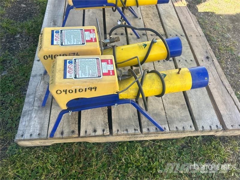  Quantity of (2) Goose Cannons Drugi deli