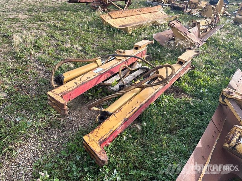 Quantity of (2) Grapple Fork Masts Drugi deli
