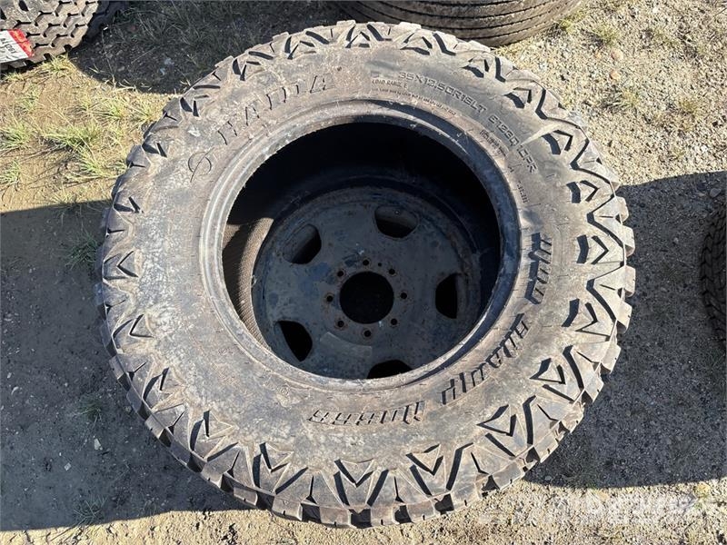 Quantity of (2) Haida 35x12.5R18 Tires Gume, kotači i naplatci