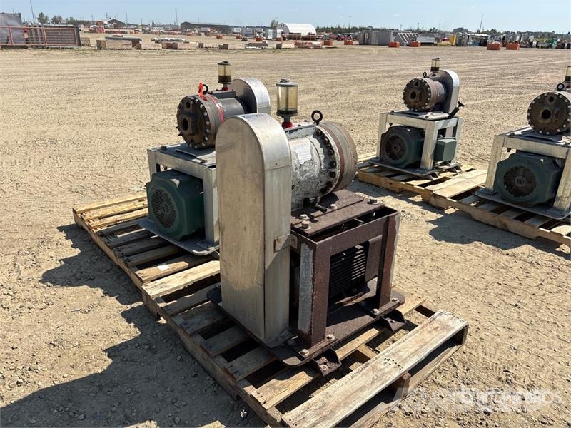Quantity of (2) Hydra-Cell Pumps Wasserpumpen