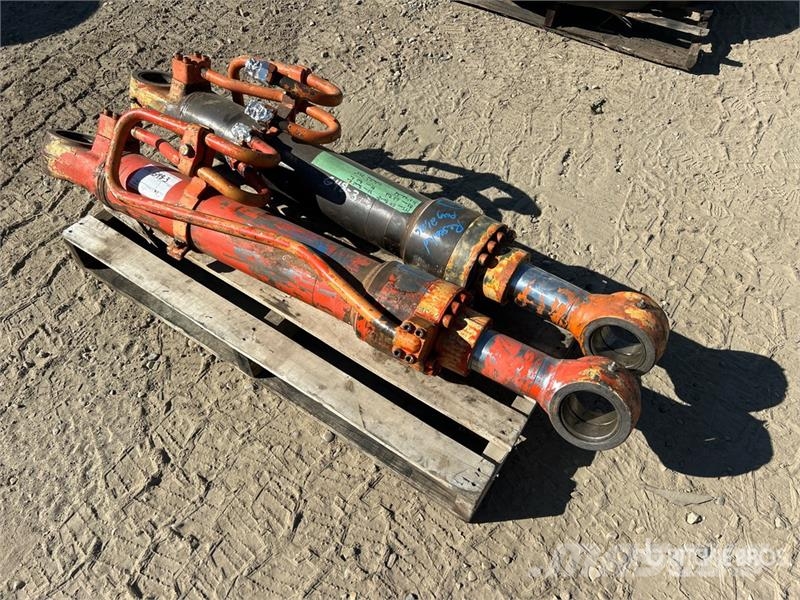  Quantity of (2) Hydraulic Cylinder - Fits John Dee Ostale kargo komponente