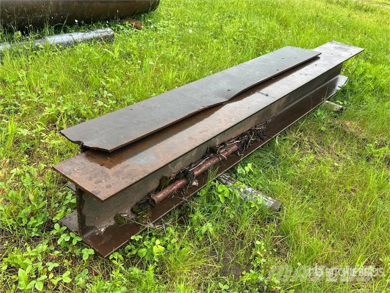 Quantity of (2) I-Beams Structural Steel Procesapparatuur en machines