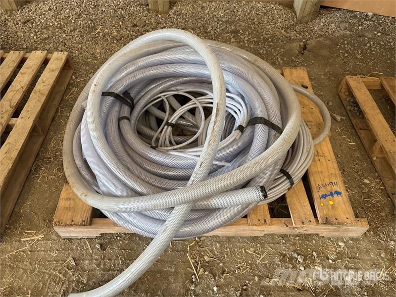  Quantity of 2 in, 1 in, 1/4 in Hoses Drugi deli