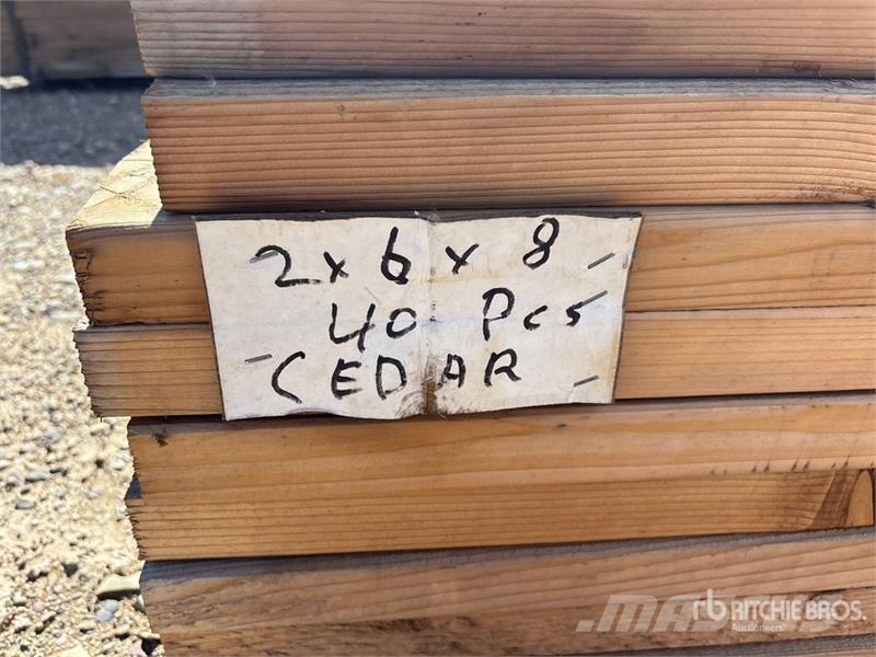 Quantity of 2 in x 6 in x 8 ft Cedar Lumber Drugi deli