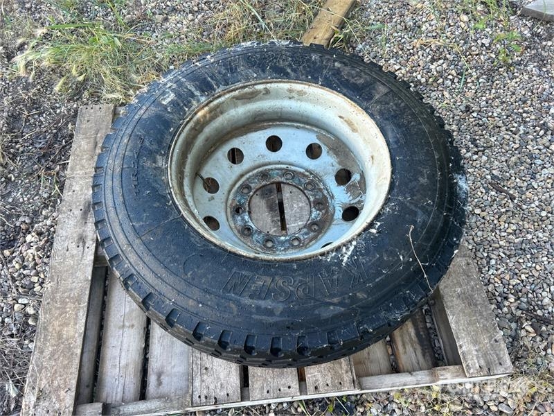  Quantity of (2) Kapsen 11R24.5 Tires Llantas