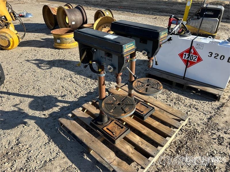  Quantity of (2) King Bench Top Electric 10 Speed D Andre komponenter