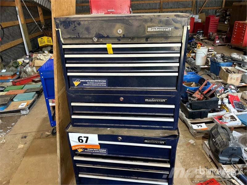  Quantity of (2) Mastercraft Cabinet Tool Box Строителство - Други