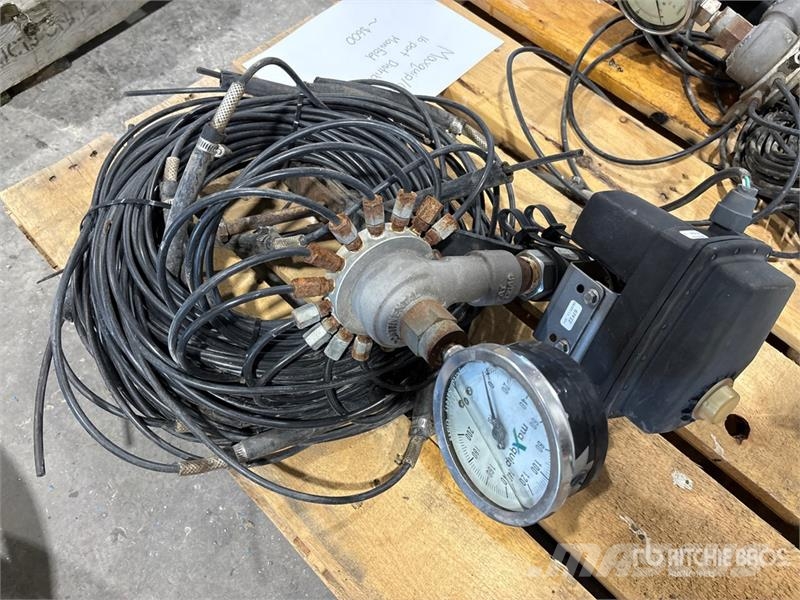 Quantity of (2) Maxquip/Continental 16 Port Distri Kiti naudoti statybos komponentai