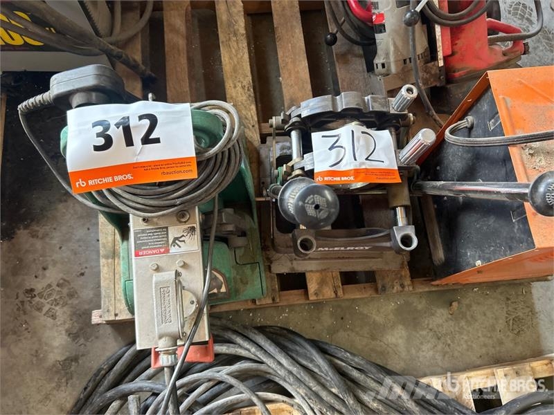 Quantity of (2) McElroy Pipe Fusion Machine Équipement de pipeline