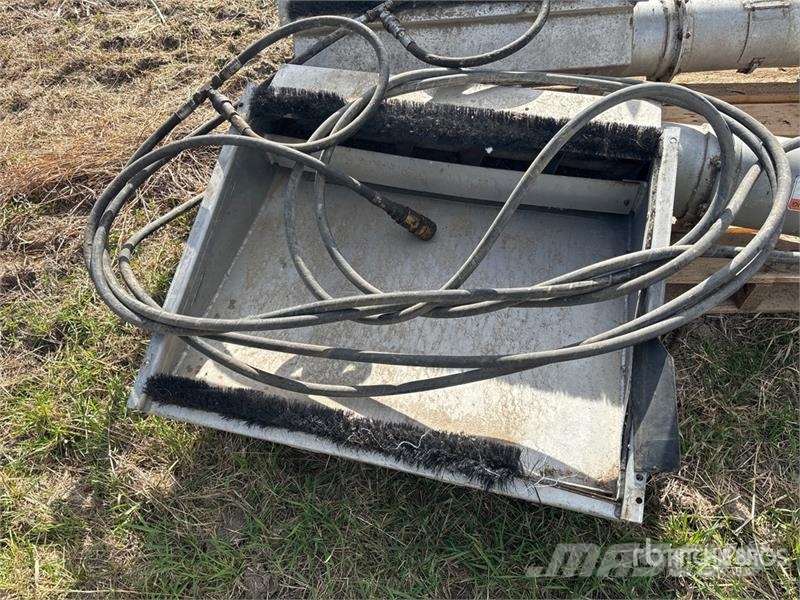 Quantity of (2) Michel's Drill Fill Hopper Augers Stroje a zařízení pro zpracování a skladování zemědělských plodin - Jiné