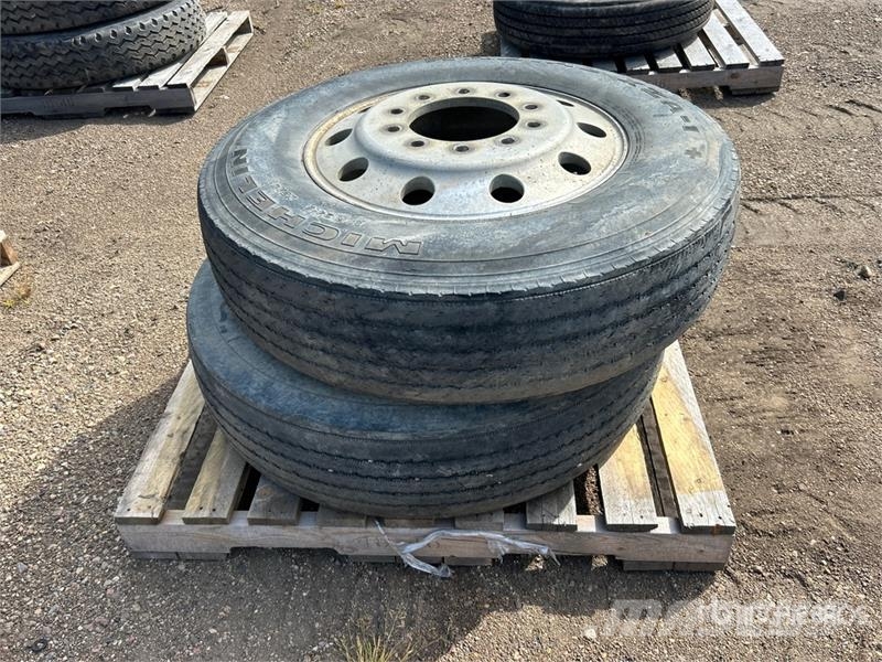 Quantity of (2) Michelin 11R24.5 Tires Tyres, wheels and rims