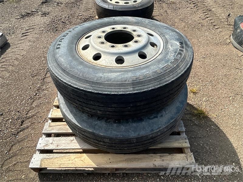 Quantity of (2) Michelin 11R24.5 Tires Tyres, wheels and rims