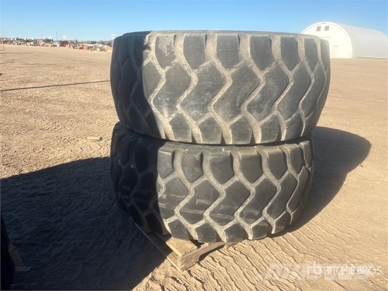  Quantity of (2) Michelin 26.5R25 Tires - Fits Whee الإطارات والعجلات والحافات