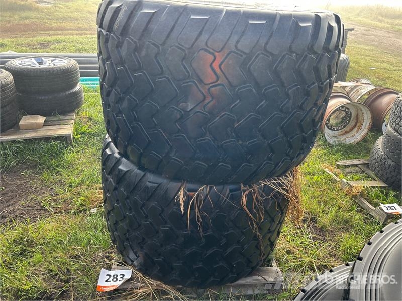  Quantity of (2) Michelin 710/45R22.5 Tires Gume, kolesa in platišča