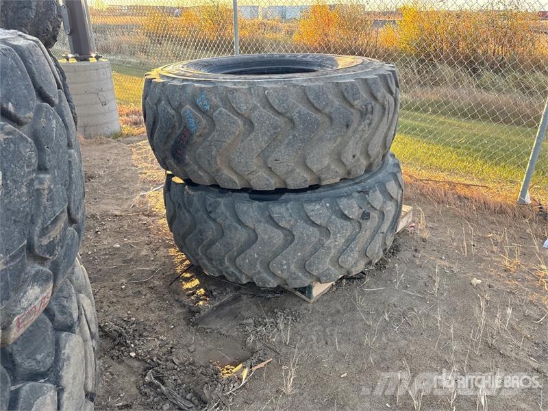 Quantity of (2) Michelin 20.5R25 Tires Gume, točkovi i felne