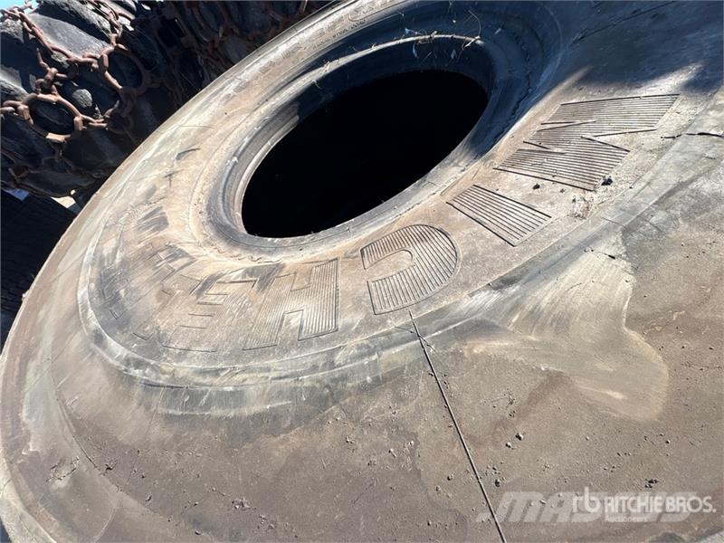  Quantity of (2) Michelin 26.5R25 Tires - Fits Whee الإطارات والعجلات والحافات