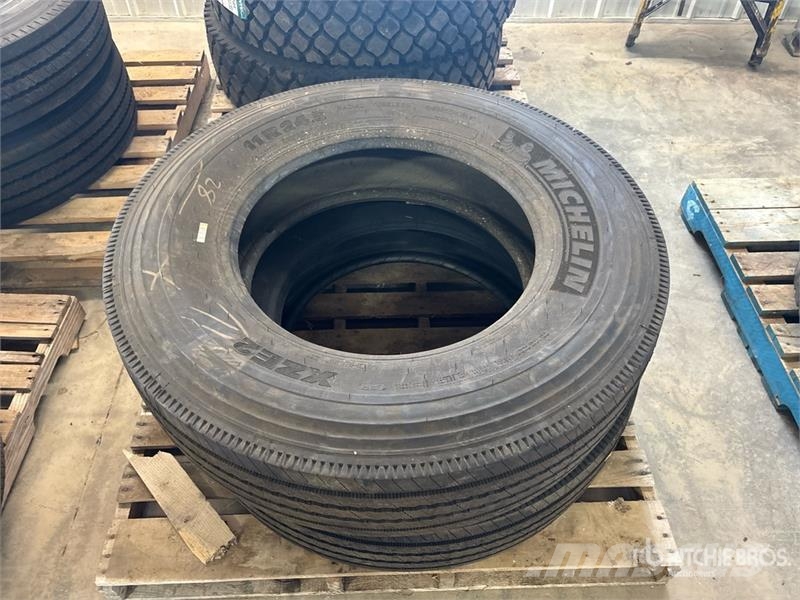 Quantity of (2) Michelin XZE2 11R24.5 Tires (Unuse Tyres, wheels and rims