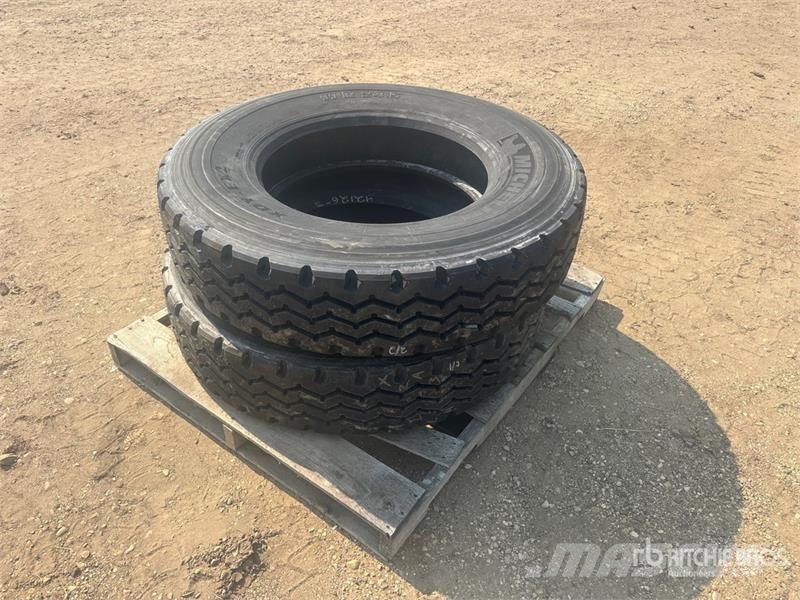 Quantity of (2) Michelin XDY- EX2 11R24.5 Tires (U Tyres, wheels and rims