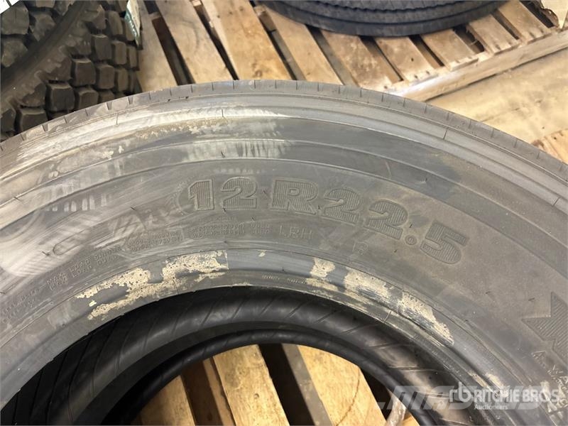 Quantity of (2) Michelin XZE 12R22.5 Tires (Unused Tyres, wheels and rims