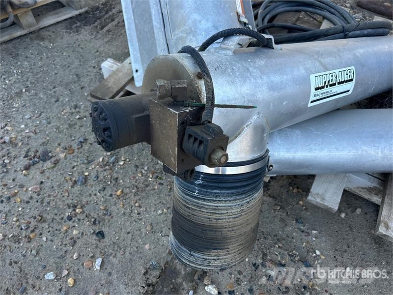  Quantity of (2) Michels Hopper Auger Foredlings- og lagerhåndteringsutstyr - Annet
