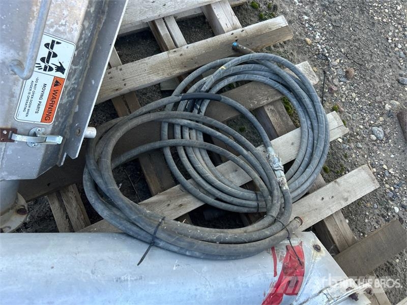  Quantity of (2) Michels Hopper Auger Foredlings- og lagerhåndteringsutstyr - Annet