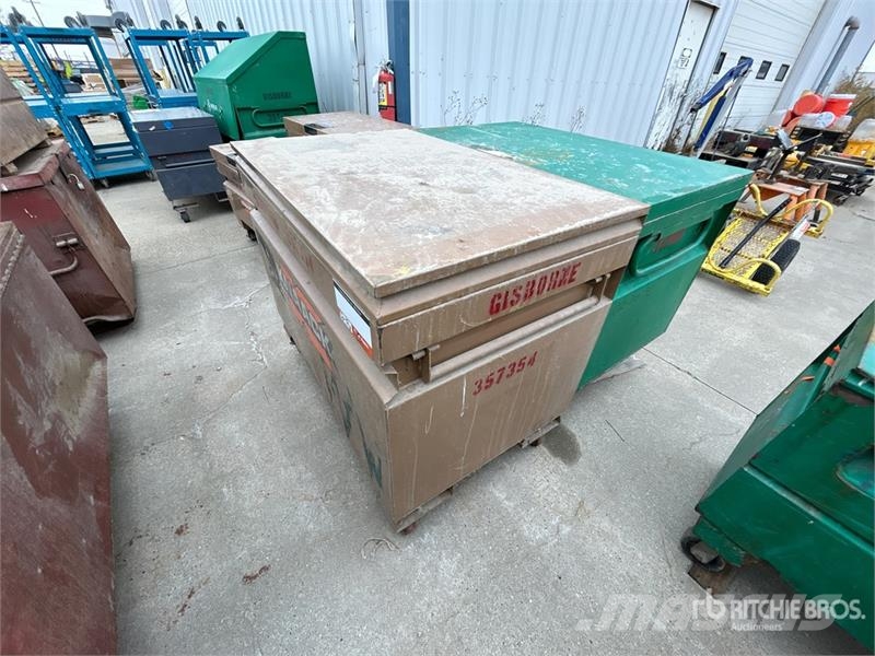 Quantity of (2) Miscellaneous Job Site Box Drugi deli