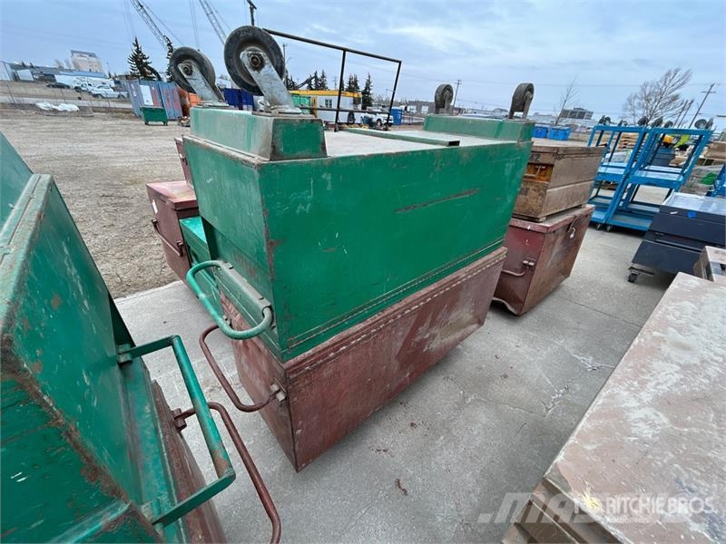 Quantity of (2) Miscellaneous Job Site Box Drugi deli