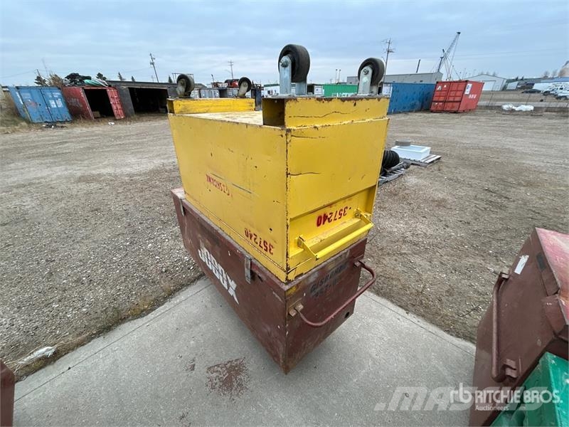 Quantity of (2) Miscellaneous Job Site Box Drugi deli