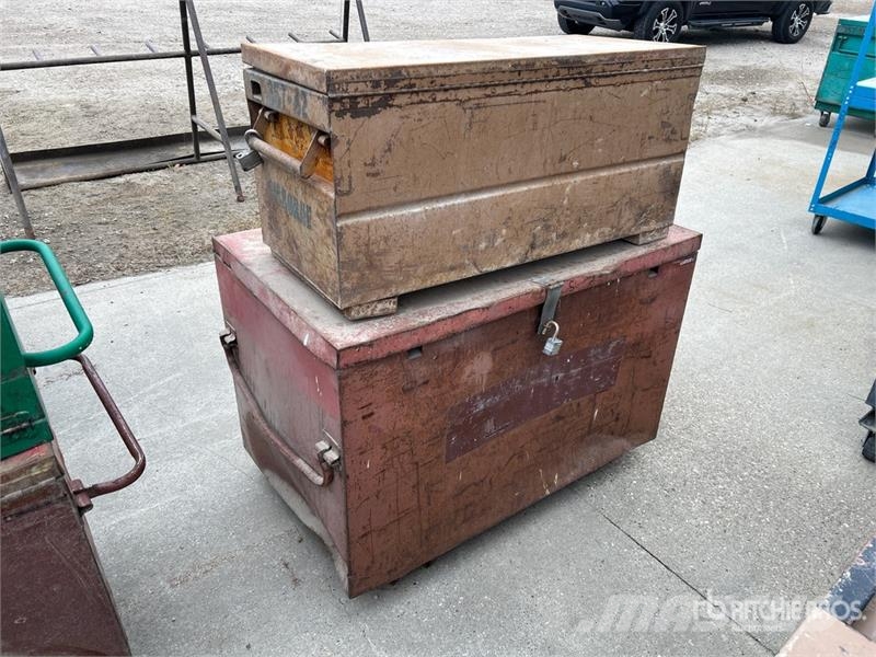 Quantity of (2) Miscellaneous Job Site Box Drugi deli