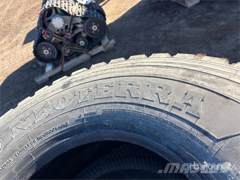  Quantity of (2) Neoterra 425/65R22.5 Tires Шины и колёса
