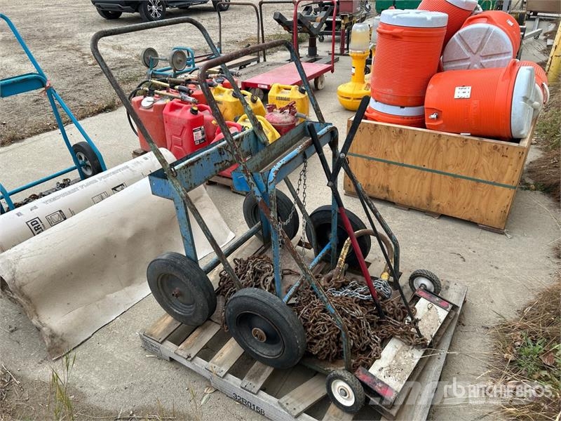  Quantity of (2) Oxyacetylene Torch Carts Muut maatalouskoneet