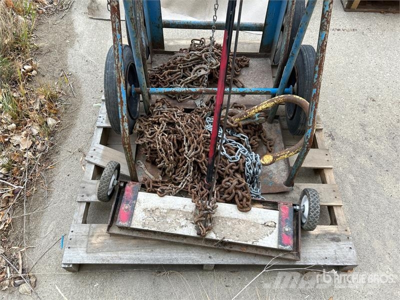  Quantity of (2) Oxyacetylene Torch Carts Muut maatalouskoneet