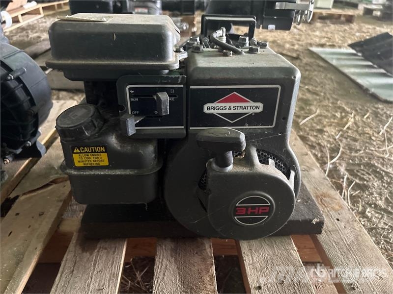 Quantity of (2) PACER 2 in Chemical Pump ポンプとミキサー